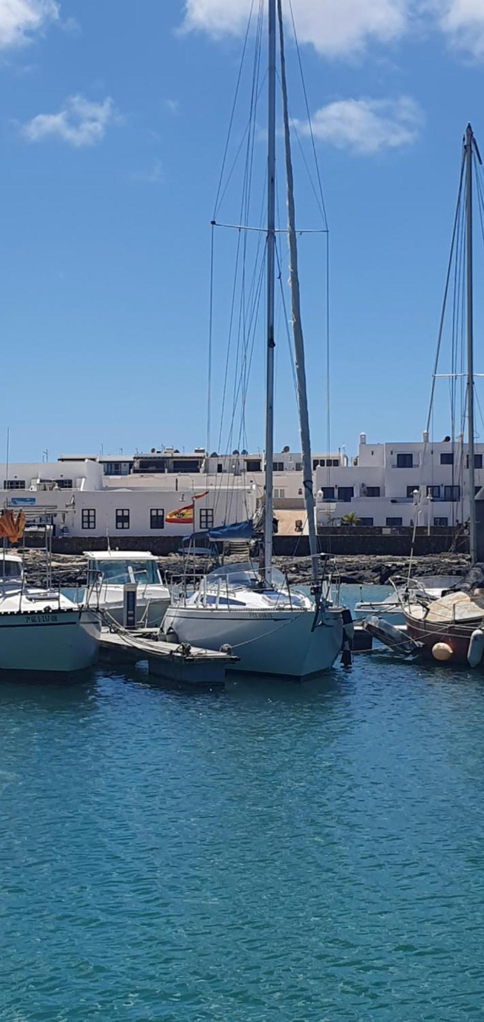 Velero Puma 32 Hotel Caleta de Sebo Exterior photo